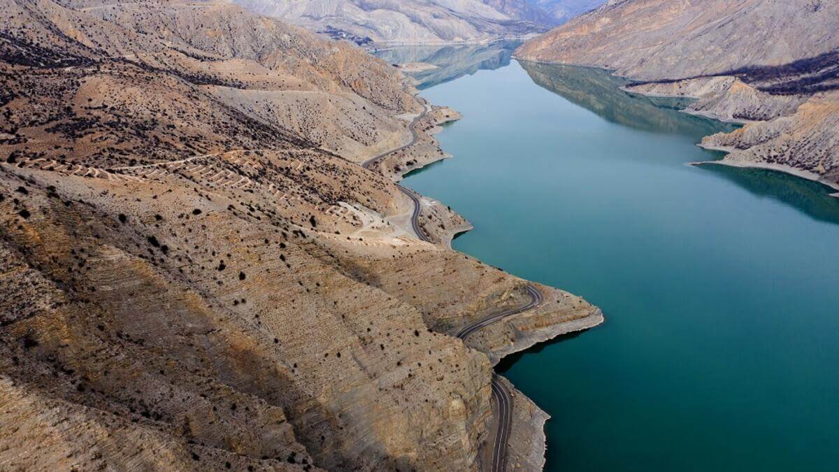 Uzundere Gezilecek Yerler