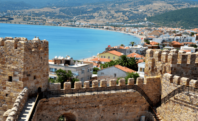 Dikili Gezilecek Yerler